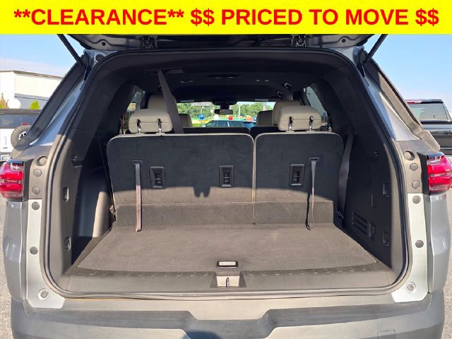 Certified 2023 Chevrolet Traverse LS w/ Safety Package FWD image 30