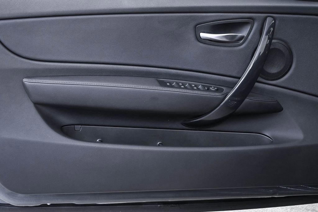 Used 2013 BMW 128i Convertible RWD image 8