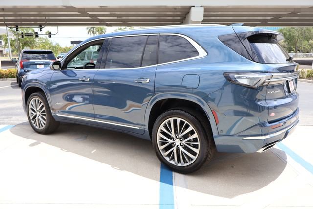 New 2026 Buick Enclave Avenir FWD image 5