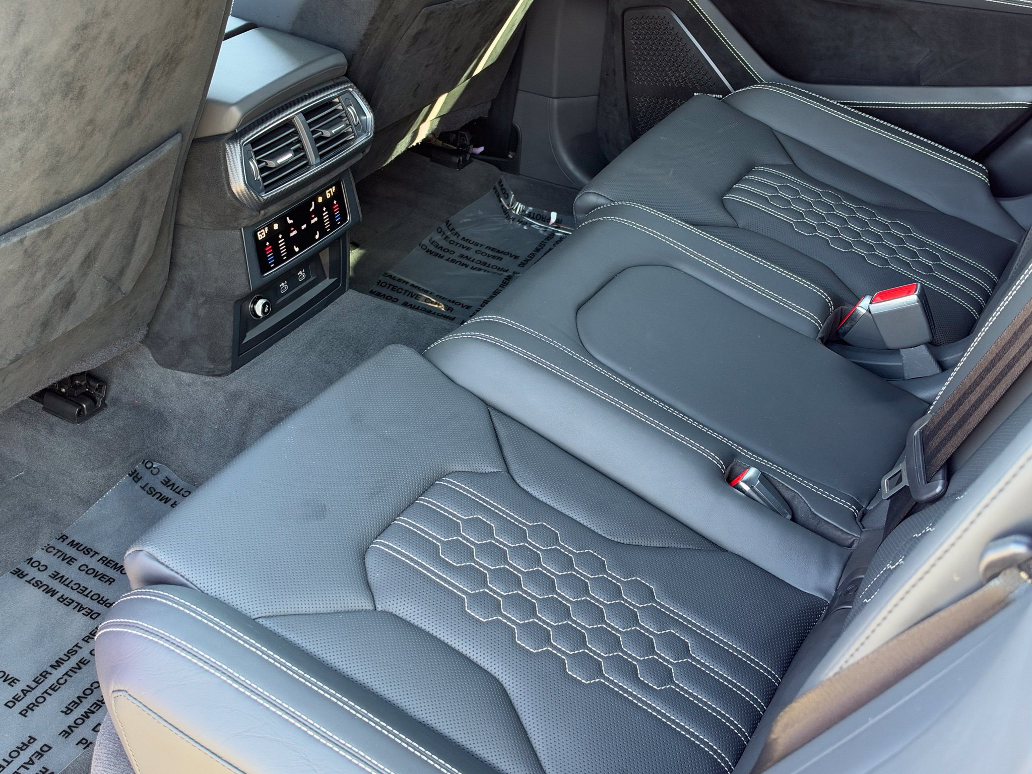 Used 2023 Lamborghini Urus Performante AWD/4WD image 26
