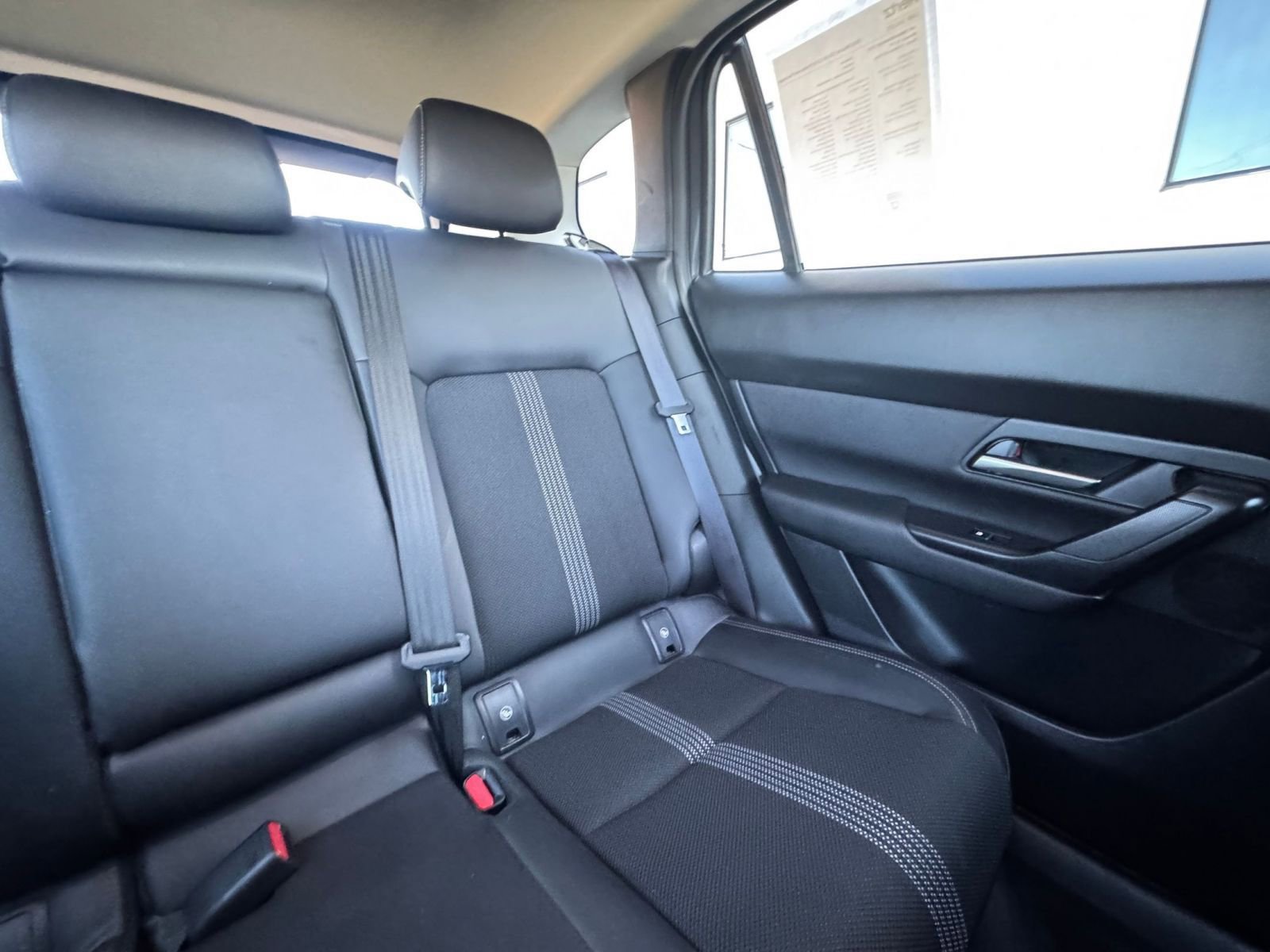 Used 2025 MAZDA CX-50 AWD 2.5 S w/ Preferred Package image 36