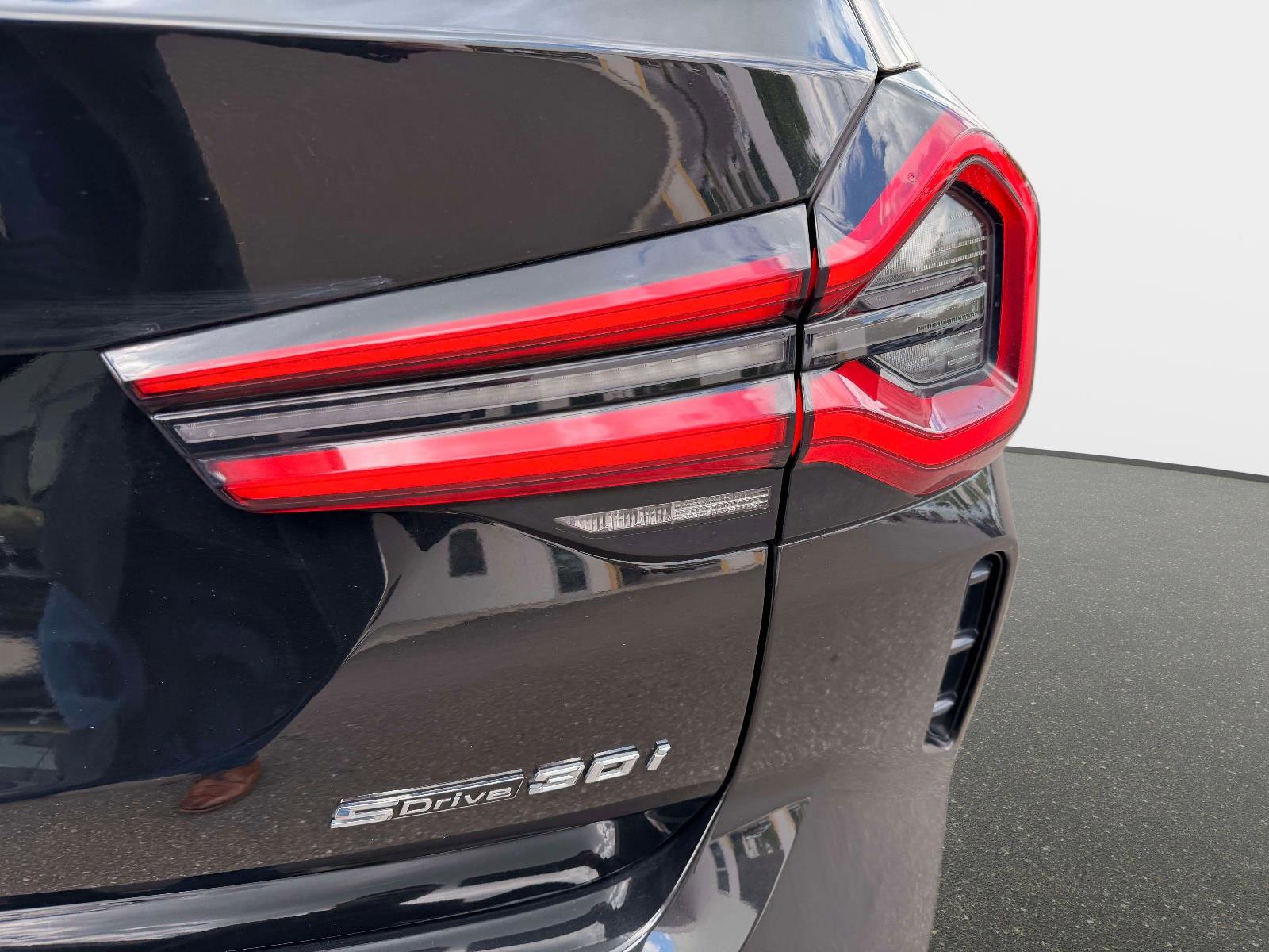 Used 2023 BMW X3 sDrive30i w/ M Sport Package image 22