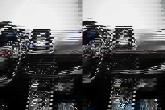 Used 2025 Nissan Rogue SV image 13