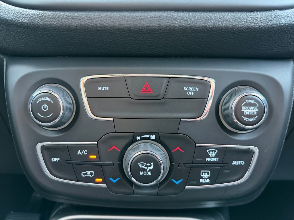 Used 2019 Jeep Compass Latitude AWD/4WD image 28