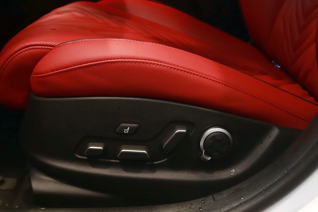 Used 2025 Genesis G80 2.5T Sport Prestige image 16