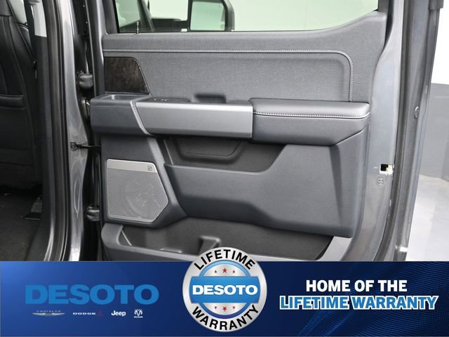 New 2026 Ford F250 Lariat w/ Black Appearance Package image 13