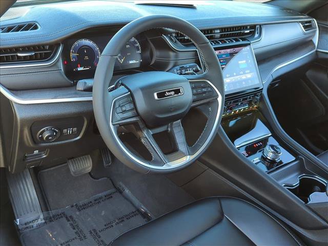 Used 2024 Jeep Grand Cherokee Limited w/ Trailer Tow Package image 10