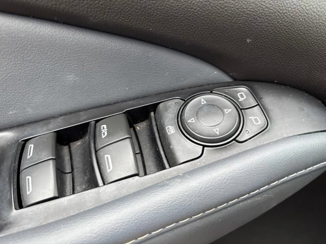 Used 2024 Buick Enclave Essence w/ Sport Touring Edition AWD/4WD image 11