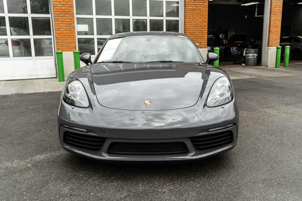 Used 2018 Porsche 718 Cayman RWD image 27