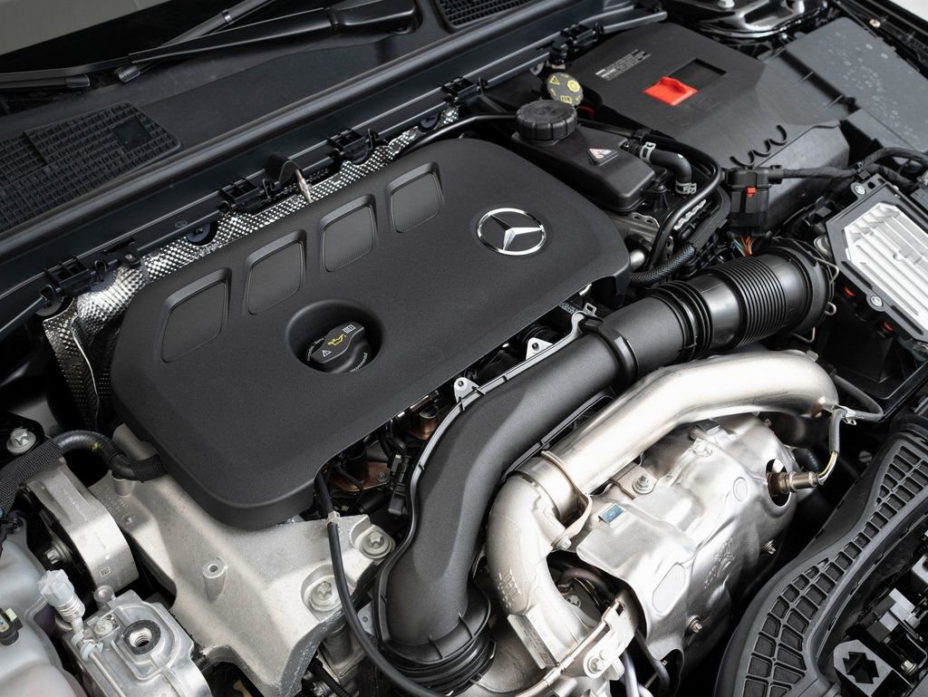 Certified 2025 Mercedes-Benz CLA 250 4MATIC image 39
