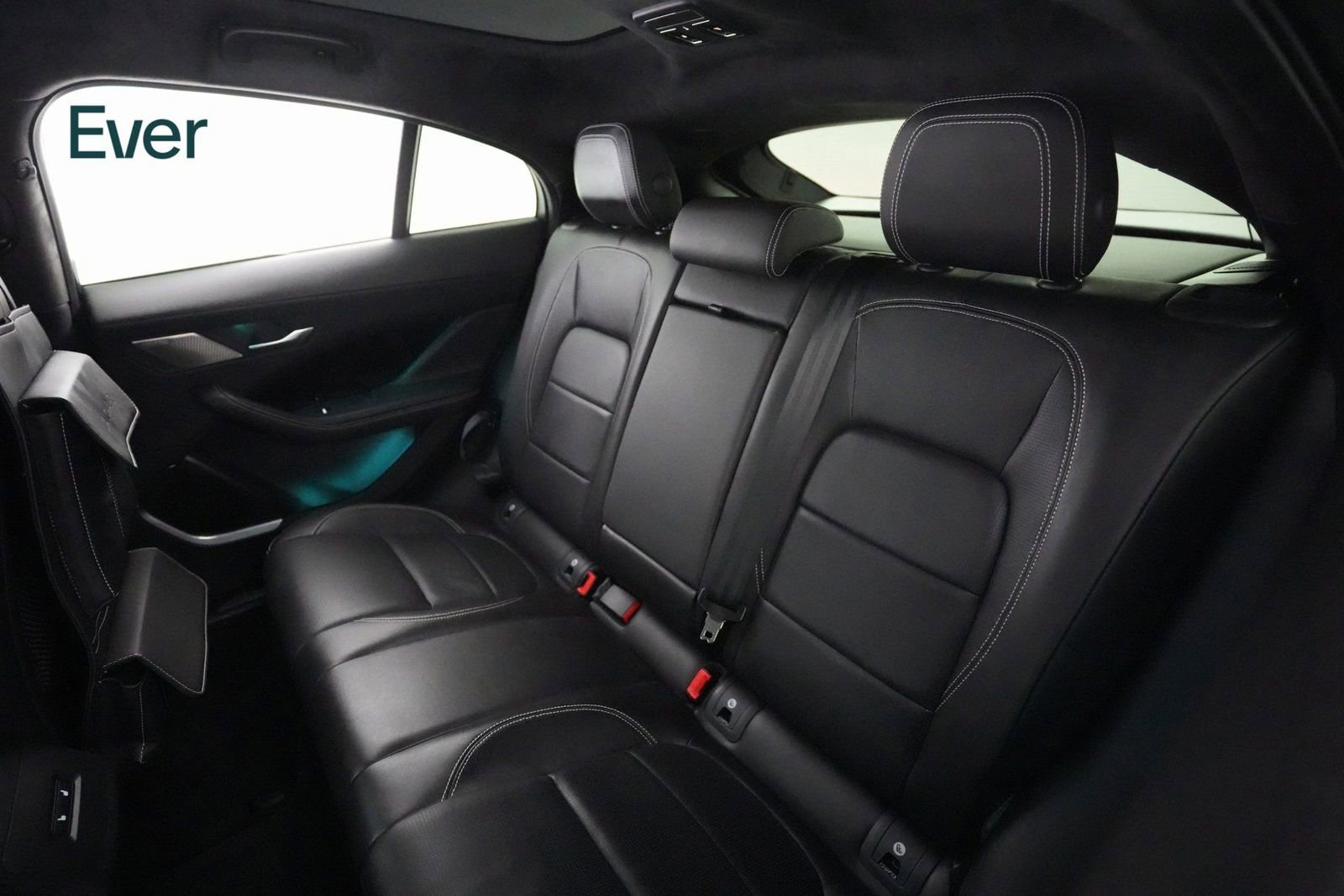 Used 2024 Jaguar I-PACE R-Dynamic HSE image 10