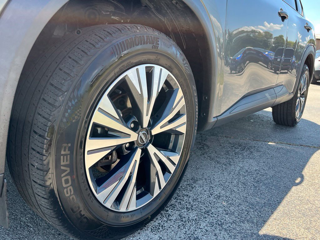 Used 2022 Nissan Rogue SV FWD image 13