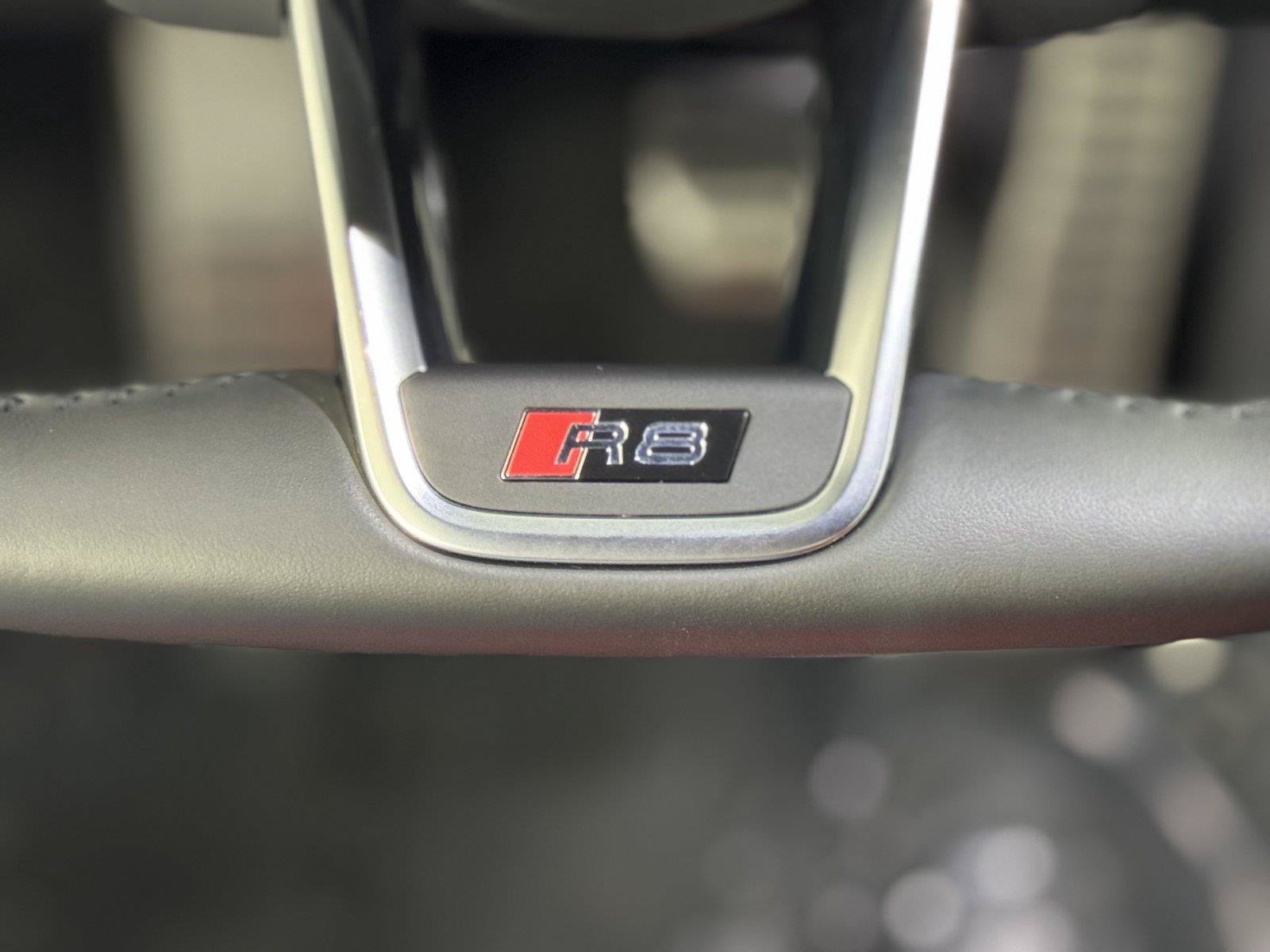 Used 2021 Audi R8 V10 RWD image 44