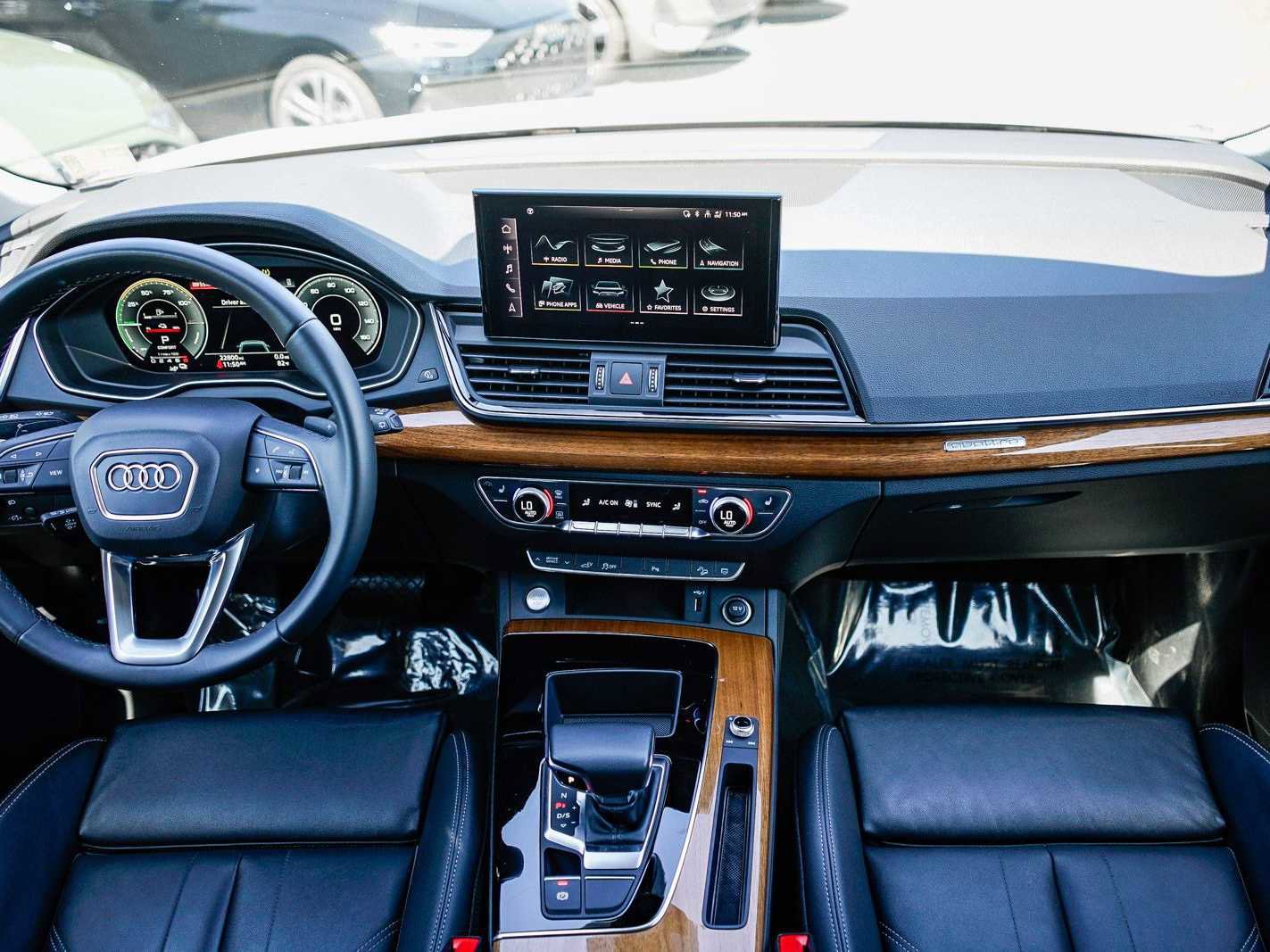 Used 2023 Audi Q5 e Premium image 11