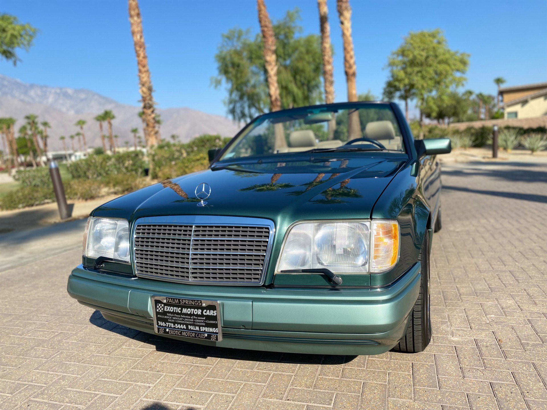 Used 1994 Mercedes-Benz E 320 Convertible image 29