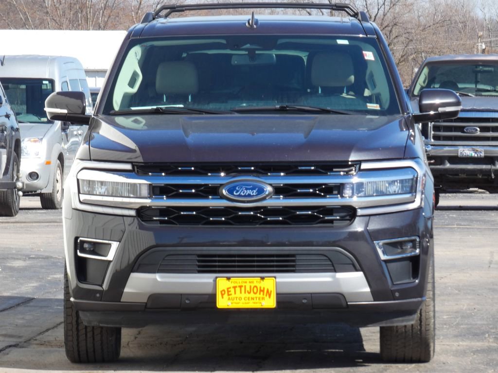 Used 2024 Ford Expedition Limited image 4