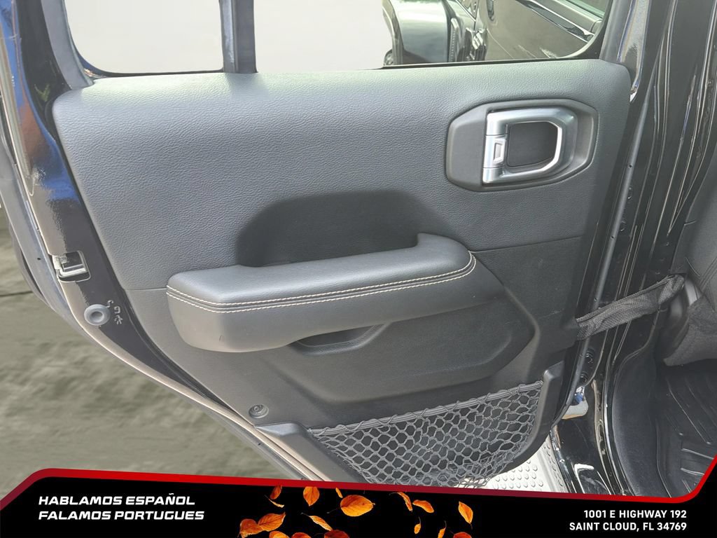 Used 2019 Jeep Wrangler Unlimited Sahara w/ Safety Group AWD/4WD image 19