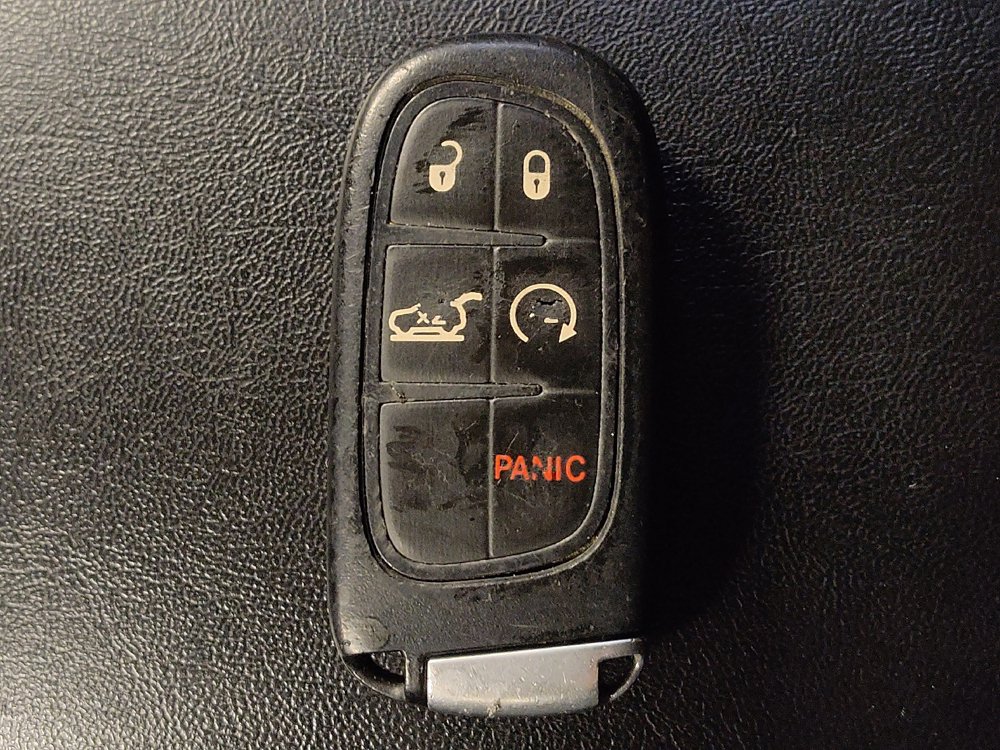 Used 2019 Jeep Cherokee Limited AWD/4WD image 32