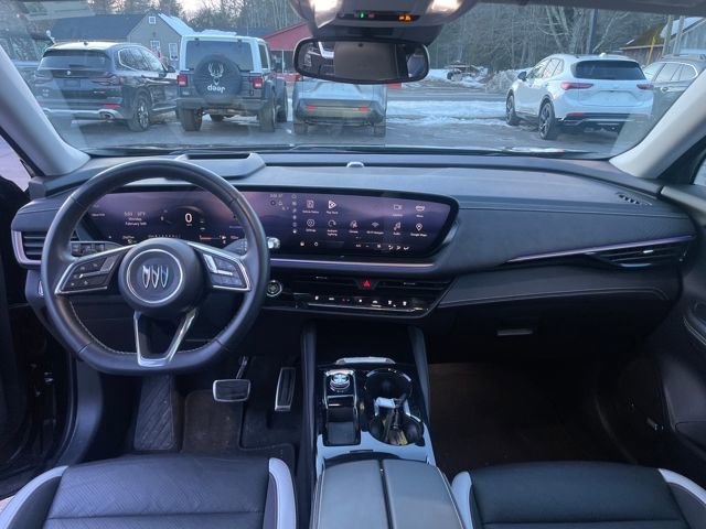 Certified 2025 Buick Envision Sport Touring image 15