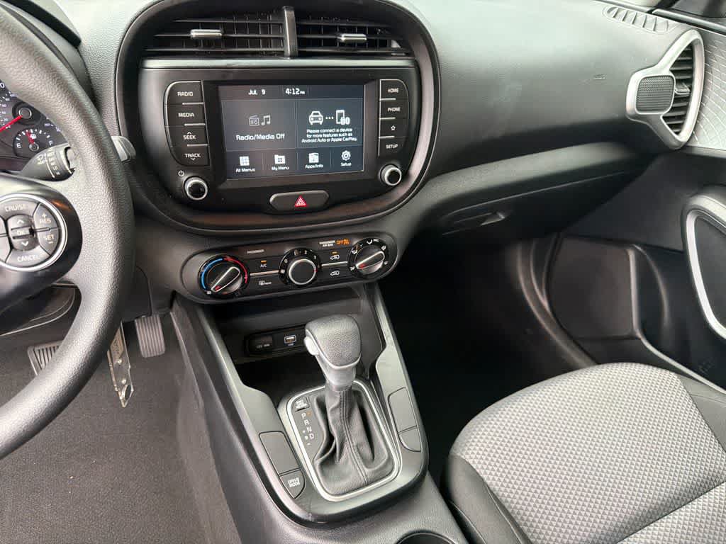 Used 2021 Kia Soul LX FWD image 25