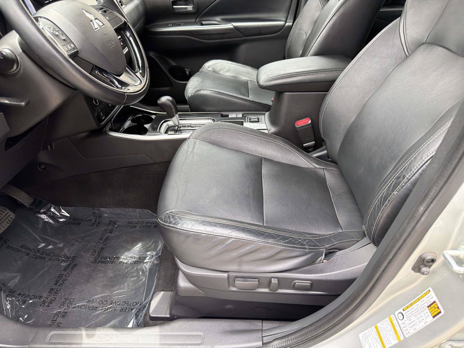 Used 2020 Mitsubishi Outlander SEL FWD image 29