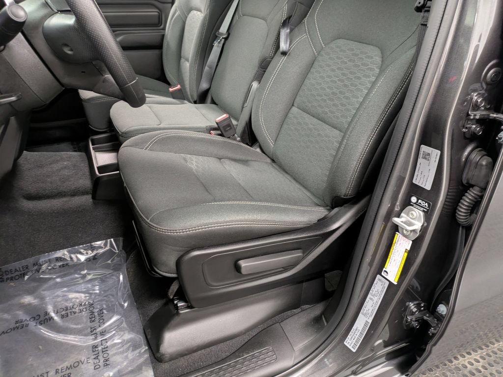 Used 2025 RAM 1500 Tradesman AWD/4WD image 11