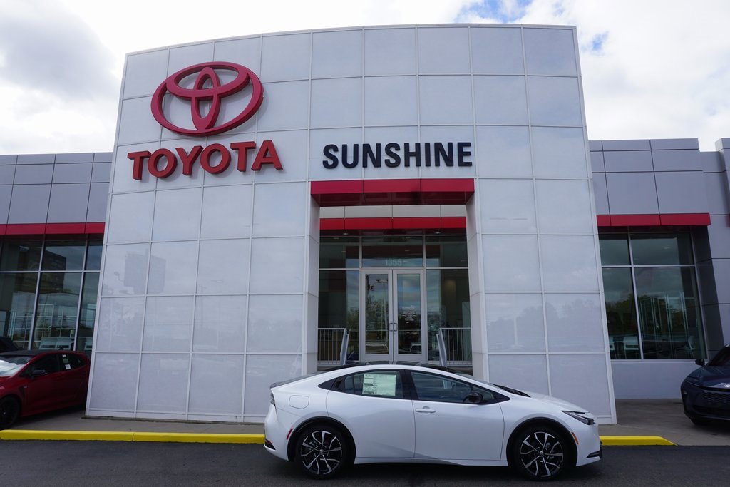 New 2026 Toyota Prius Plug-In Hybrid image 1