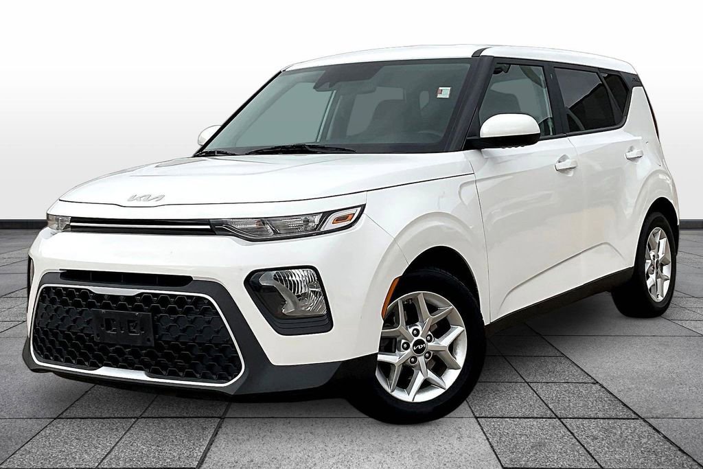 Used 2022 Kia Soul LX w/ Technology Package