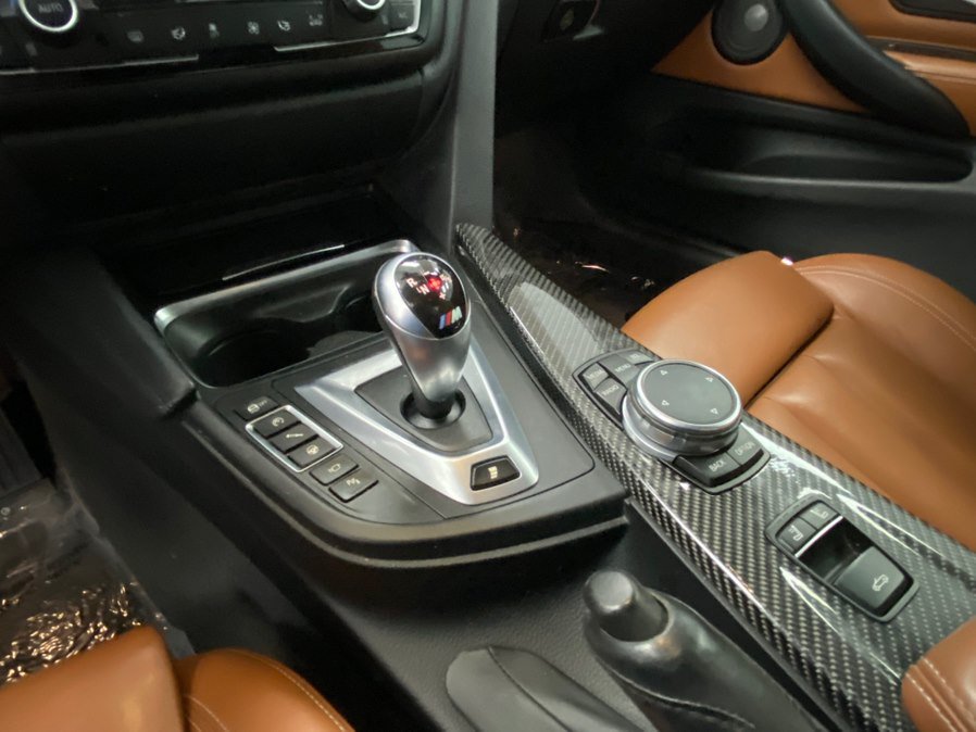 Used 2016 BMW M4 Convertible RWD image 96