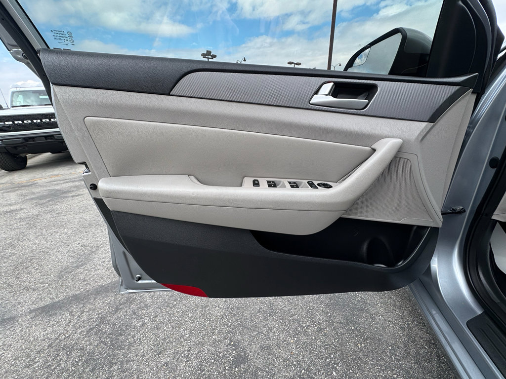 Used 2015 Hyundai Sonata SE w/ Option Group 09 image 23