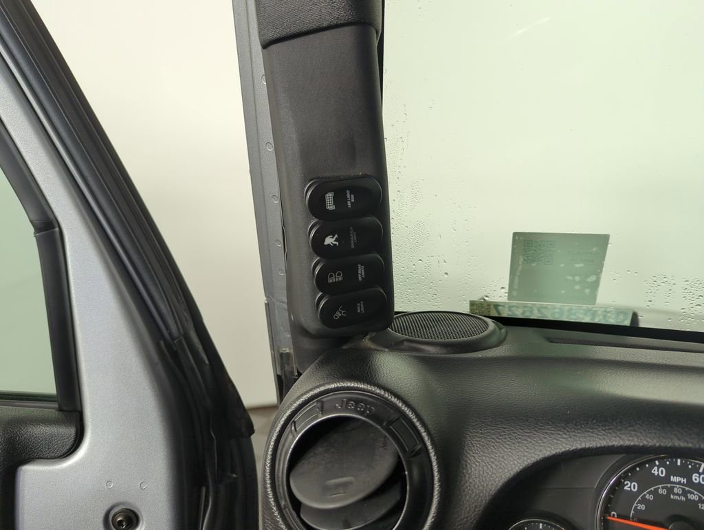 Used 2018 Jeep Wrangler Unlimited Sport S image 20