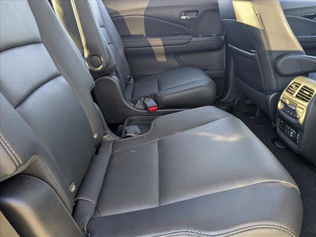 Used 2021 Honda Pilot Touring image 17