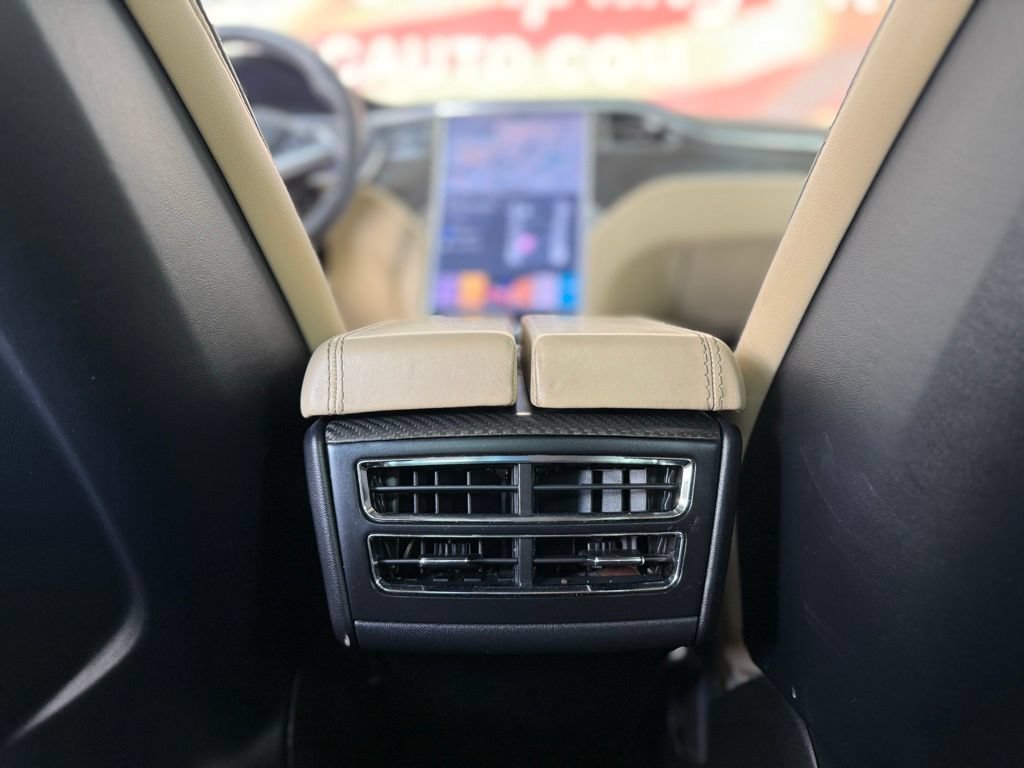 Used 2012 Tesla Model S Signature Performance RWD image 36