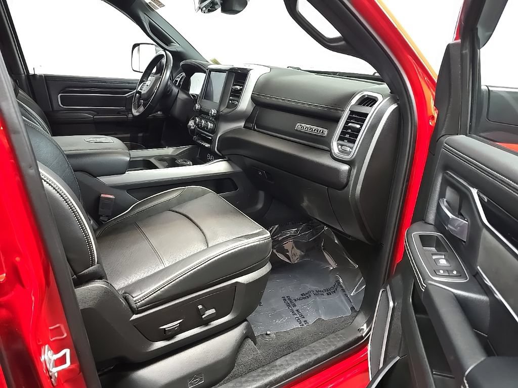 Used 2022 RAM 2500 Laramie w/ Night Edition AWD/4WD image 17