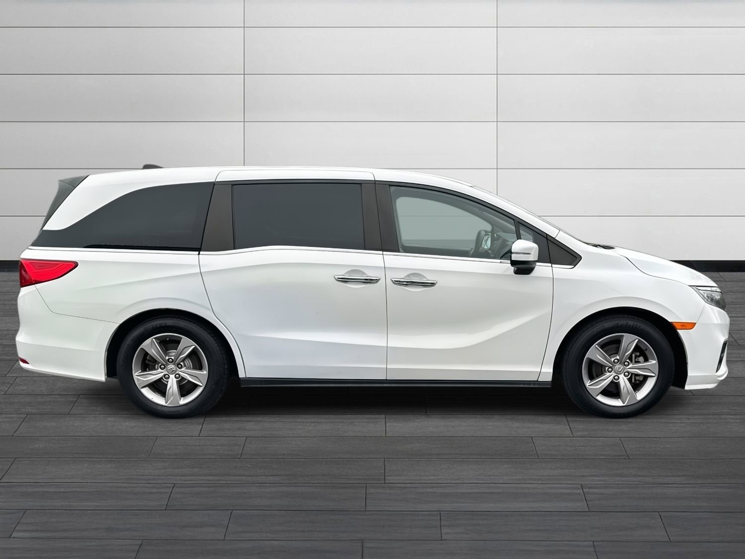 Used 2018 Honda Odyssey EX image 3