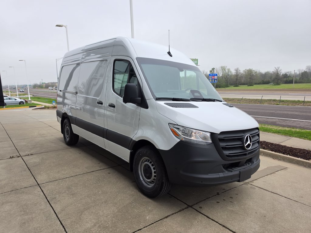 New 2026 Mercedes-Benz Sprinter 2500 image 3