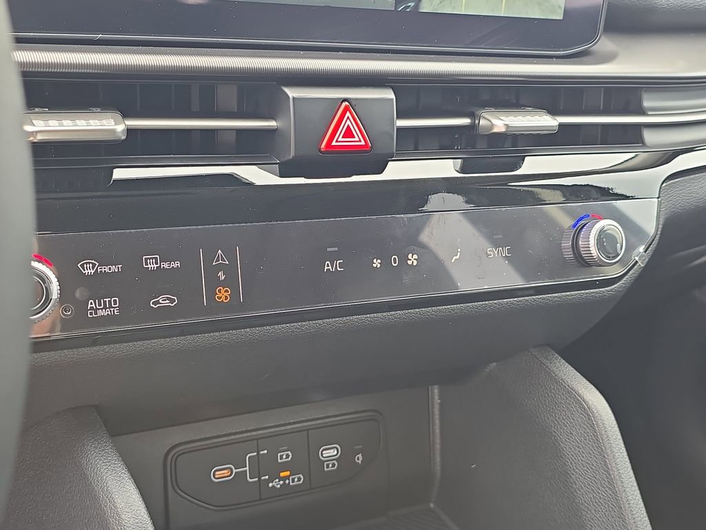 New 2026 Kia Sportage SX image 28