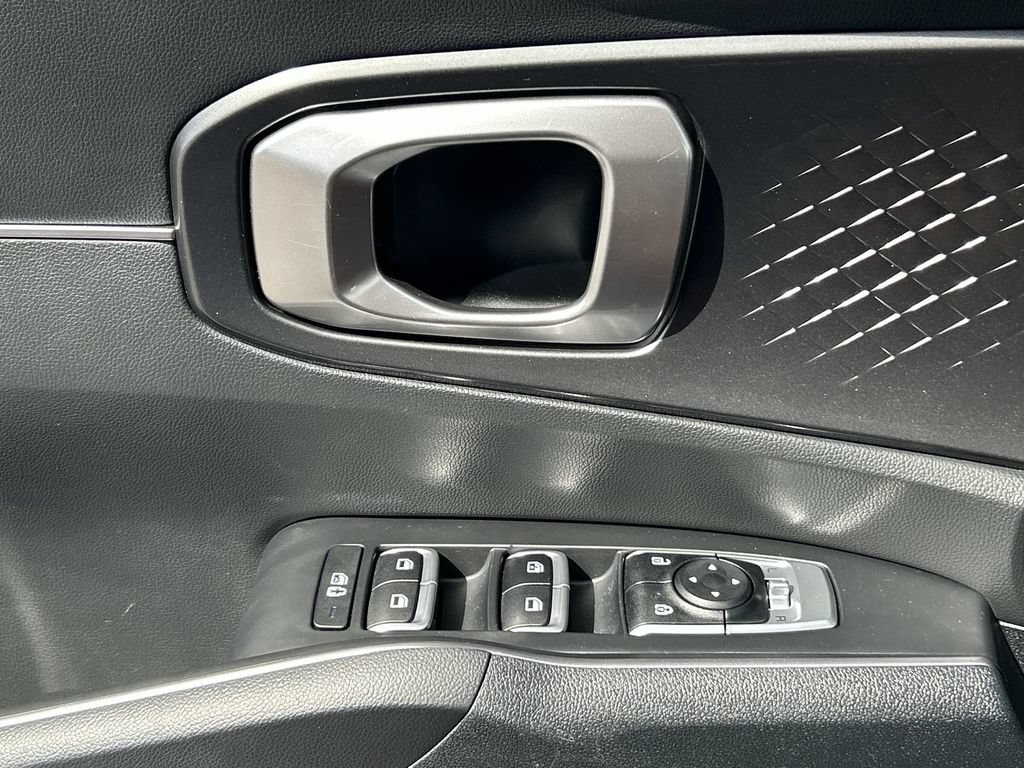 Used 2023 Kia Sorento S FWD image 23