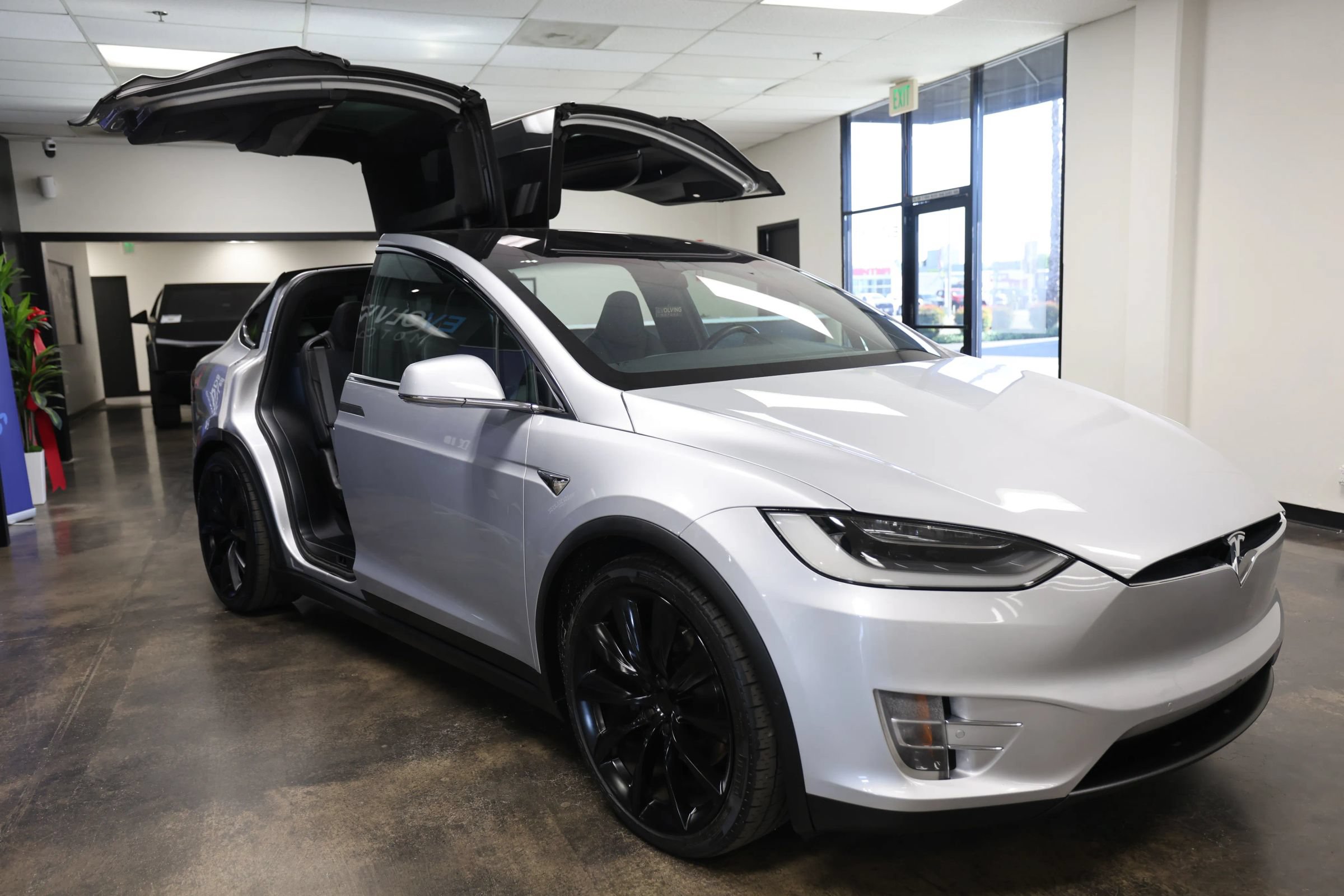 Used 2017 Tesla Model X 90D AWD/4WD image 12