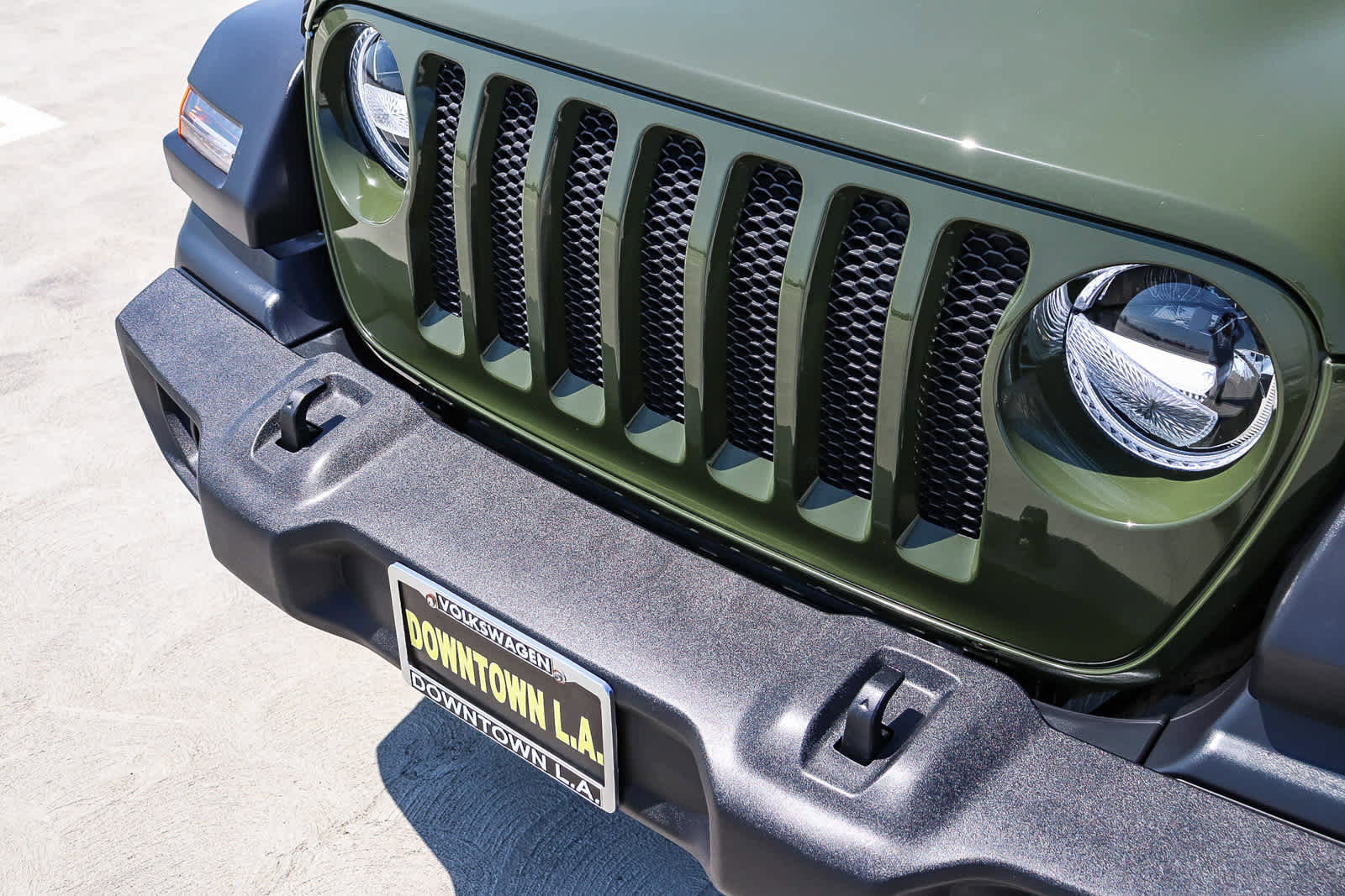 Used 2022 Jeep Wrangler Sport S image 8