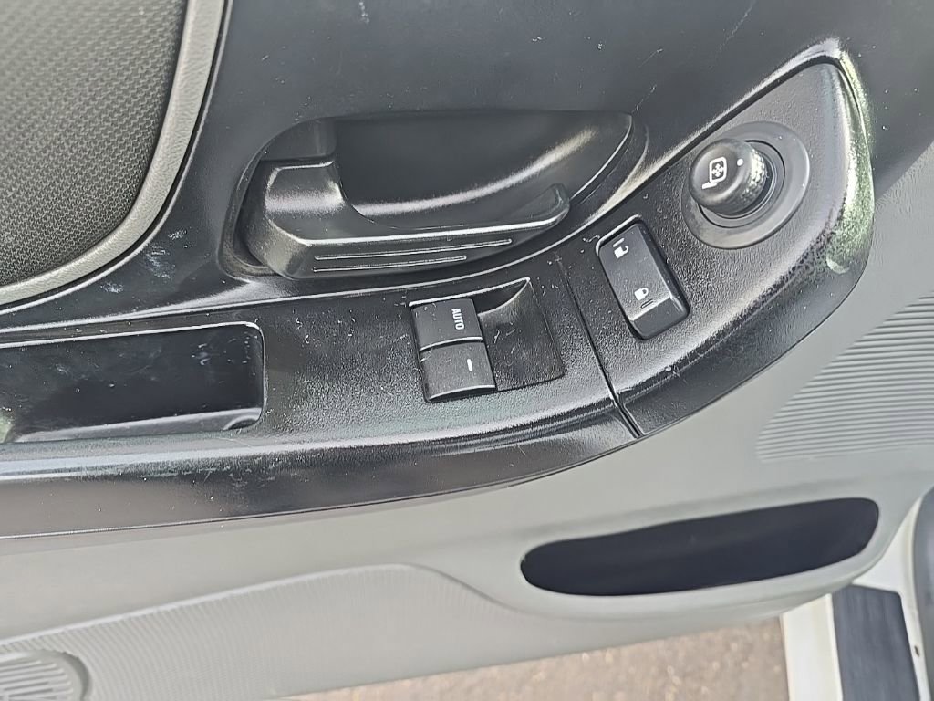 Used 2010 Ford Ranger XLT image 9