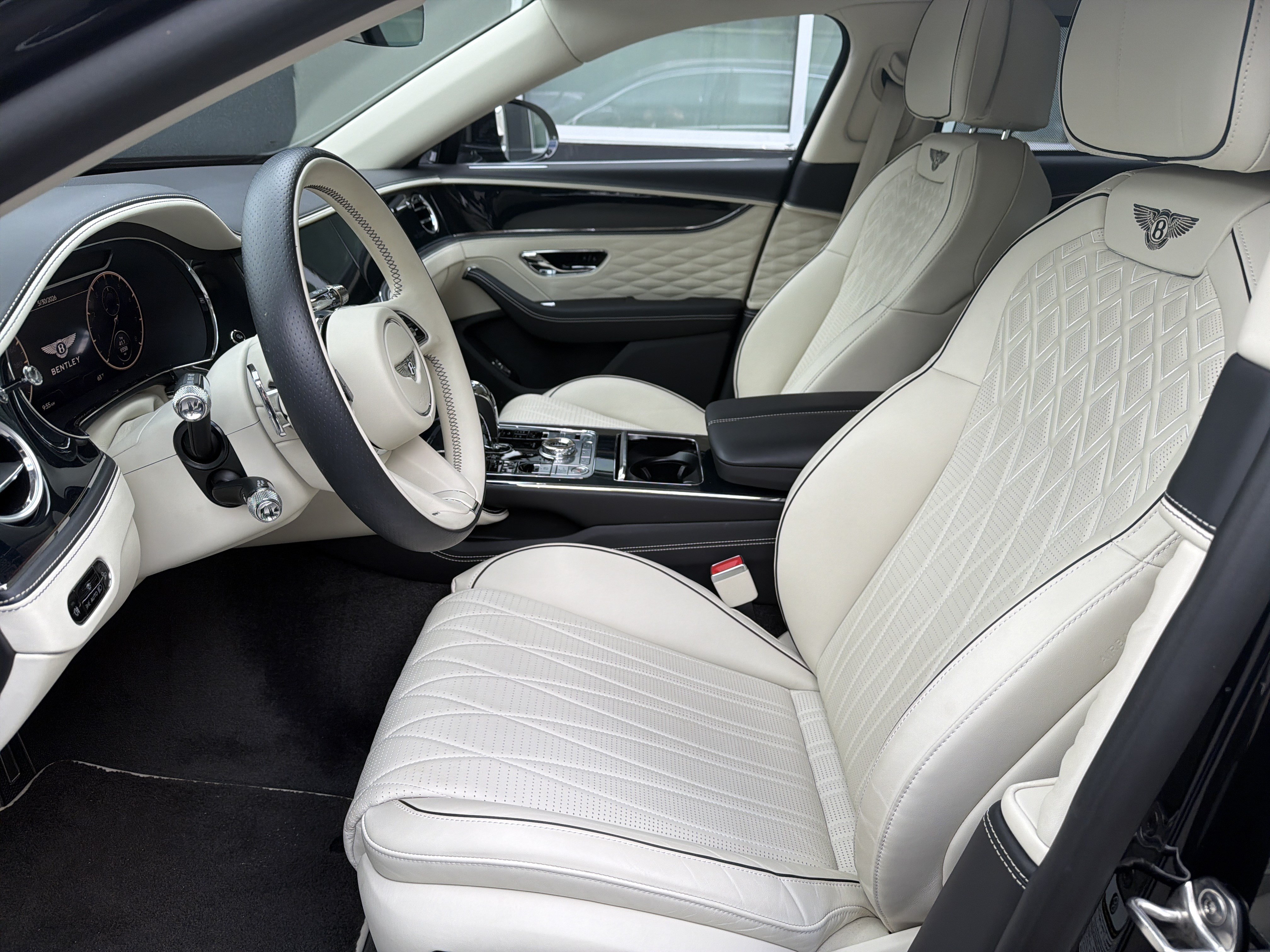 Used 2021 Bentley Flying Spur W12 AWD/4WD image 18