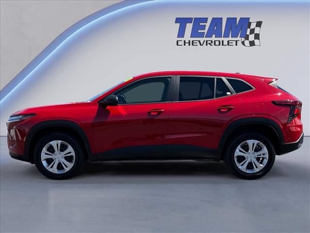 Certified 2026 Chevrolet Trax LS FWD image 2