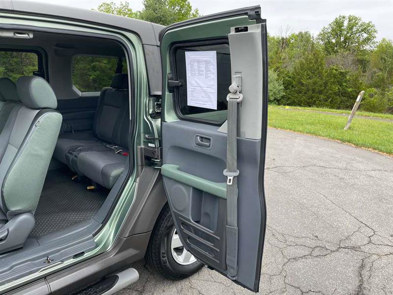 Used 2005 Honda Element EX image 48