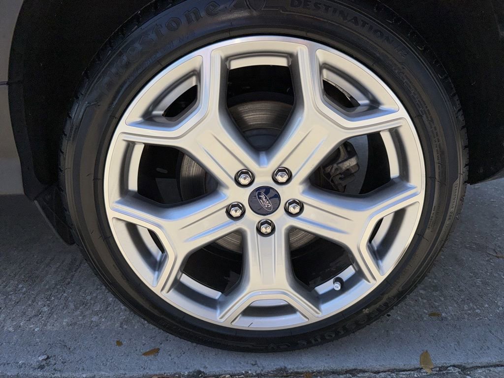 Used 2017 Ford Escape Titanium image 35