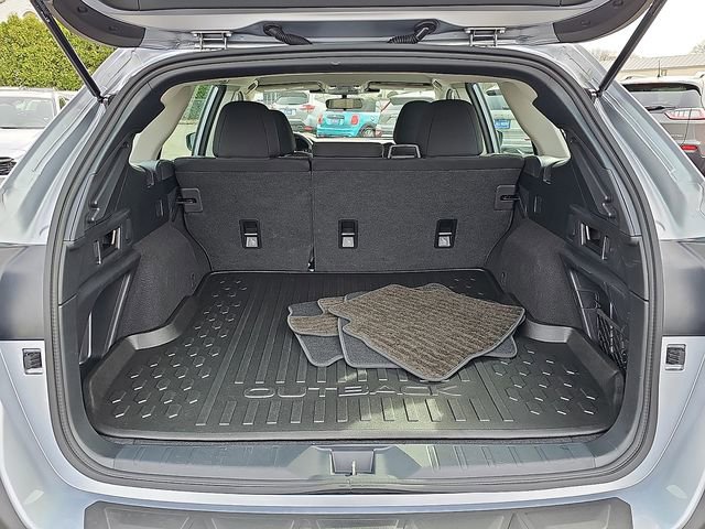 Used 2025 Subaru Outback image 28