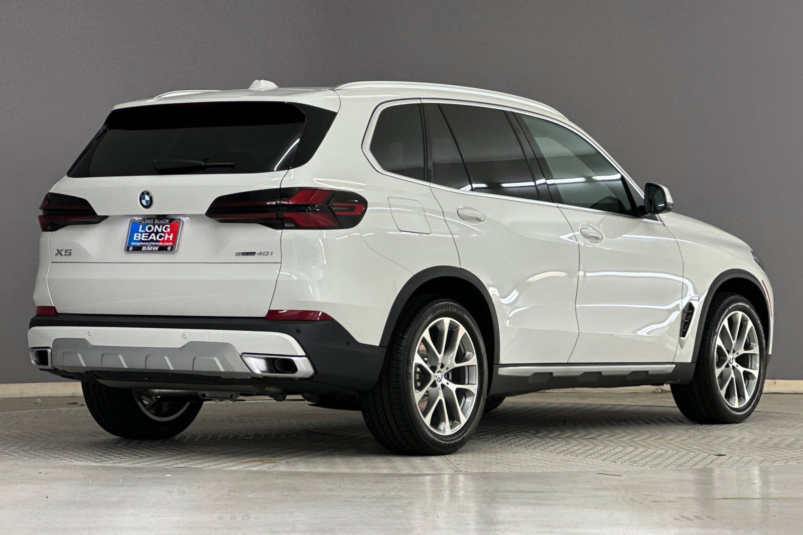 Used 2026 BMW X5 sDrive40i image 9