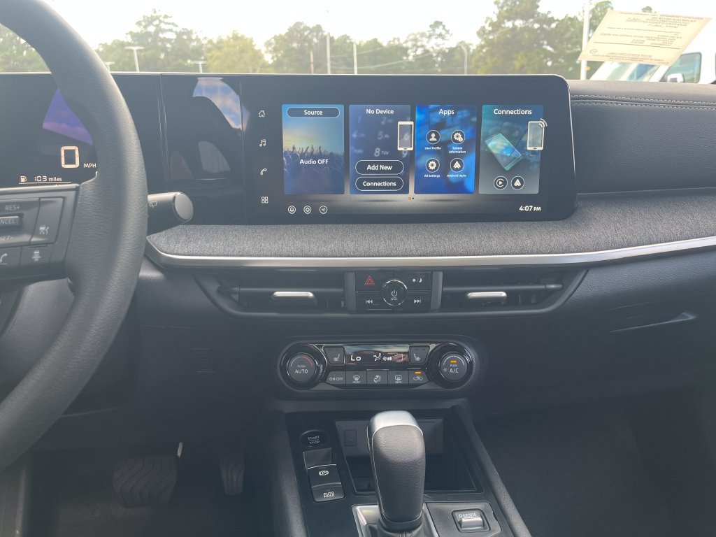 New 2027 Nissan Kicks SV AWD/4WD image 17