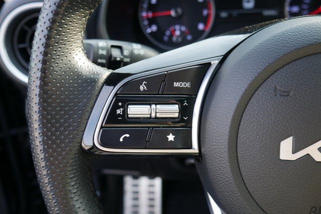 Used 2023 Kia Forte GT-Line w/ GT-Line Premium Package image 17