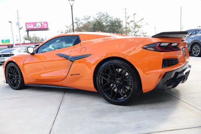 Used 2024 Chevrolet Corvette Z06 w/ Stealth Interior Trim Package image 6